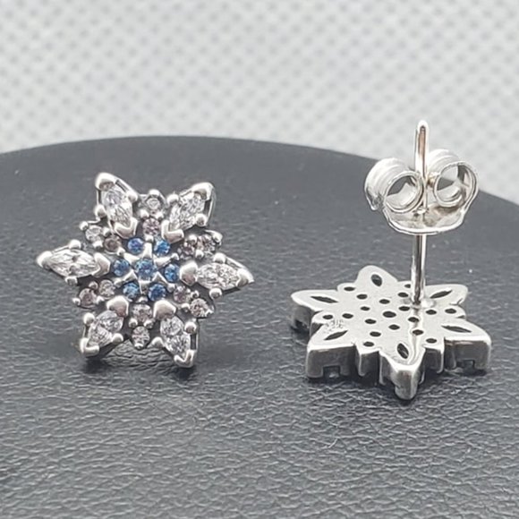 925 Silver Snowflake Blue and Clear CZ Stud Earrings - Picture 7 of 12